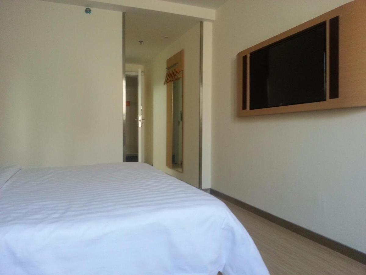 7Days Inn Deyang Wenmiao Square Exterior photo